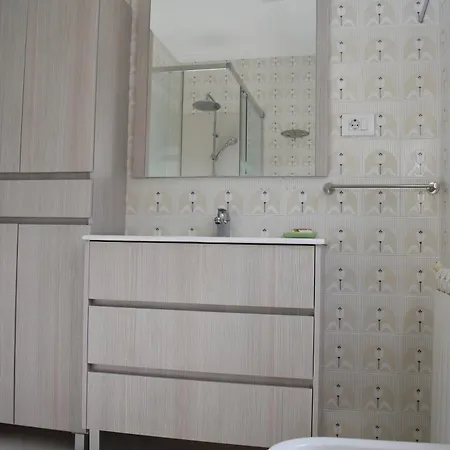 Apartment Casaa 2 *